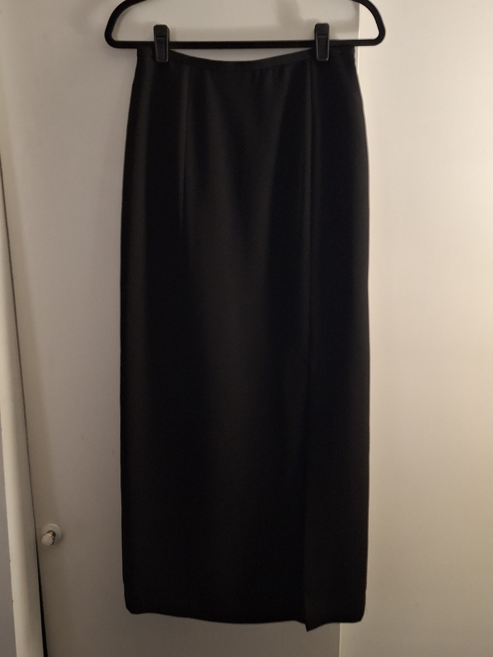 Apostrophe Women's Classic Black Maxi Pencil Skirt